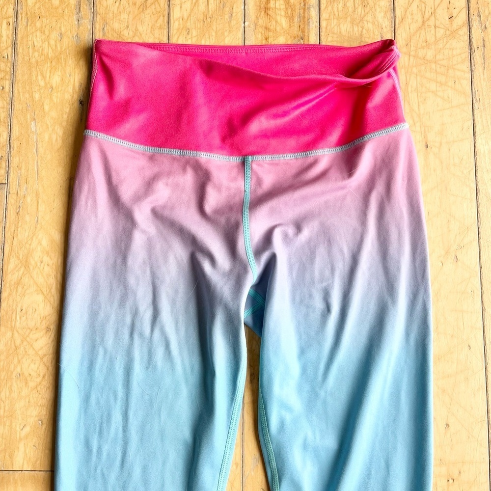 Zyia Activewear Performance Multicolor Gradient Leggings Size 4 - Picture 2 of 6